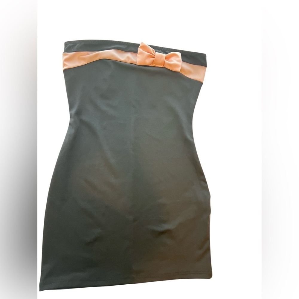 SHEIN Black and Pink Strapless Bodycon Dress